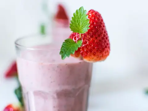 Çilekli Milkshake