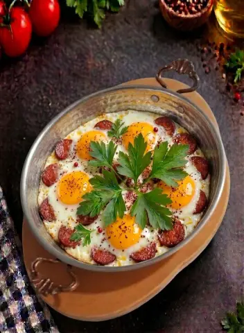 Sucuklu Yumurta